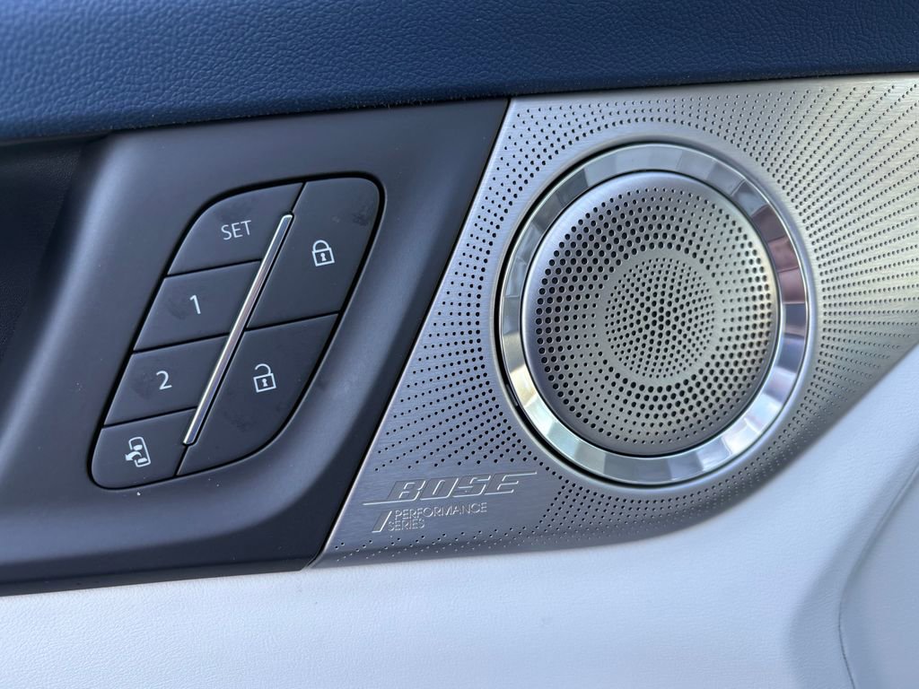 New 2026 Buick Enclave Avenir w/ Super Cruise Package image 13