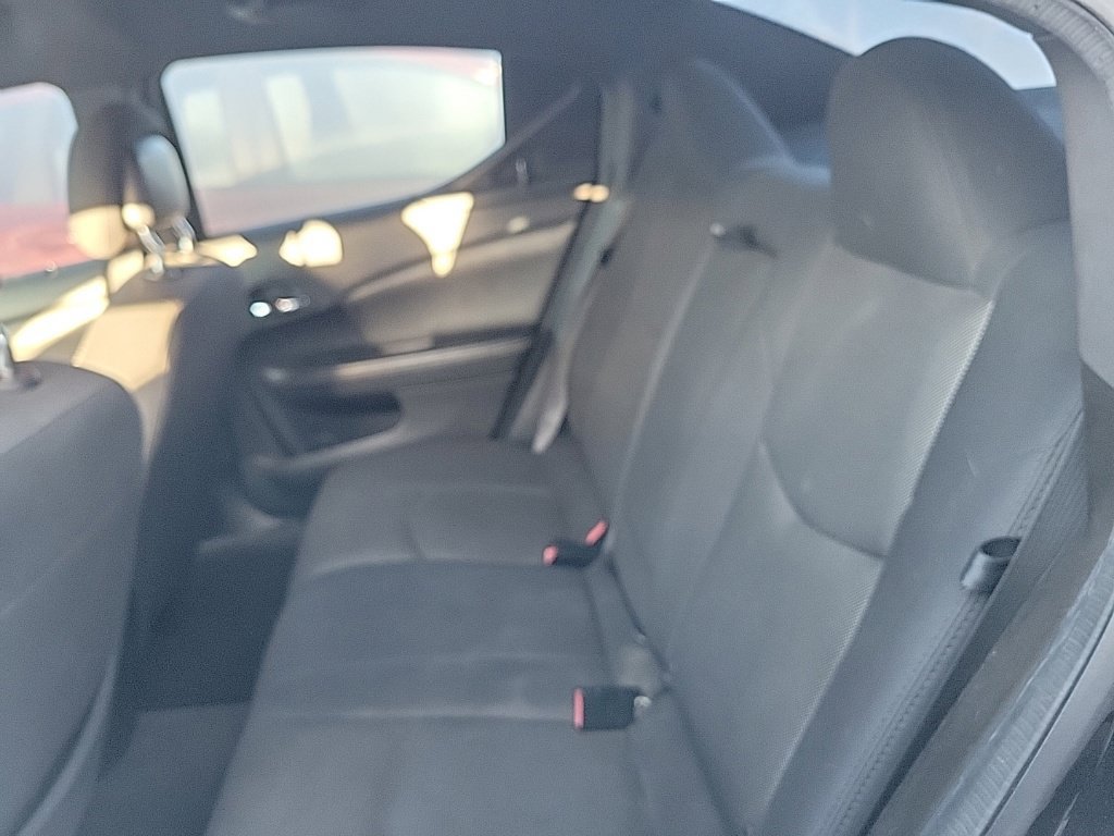Used 2013 Dodge Avenger SE FWD image 12