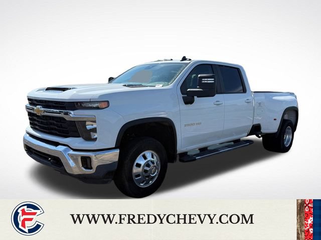 Used 2025 Chevrolet Silverado 3500 LT w/ Safety Package AWD/4WD image 30