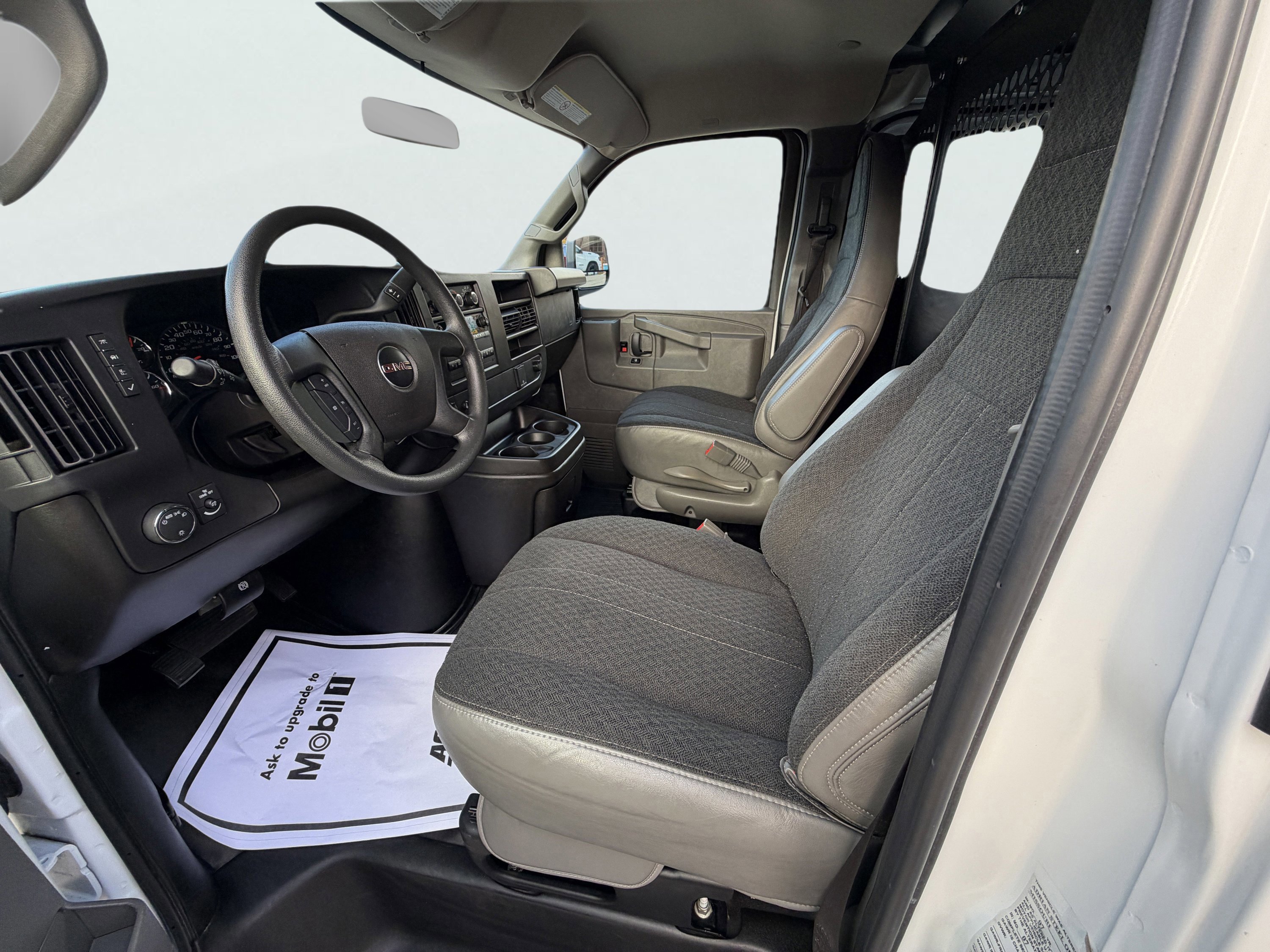 Used 2024 GMC Savana 2500 w/ Driver Convenience Package image 6