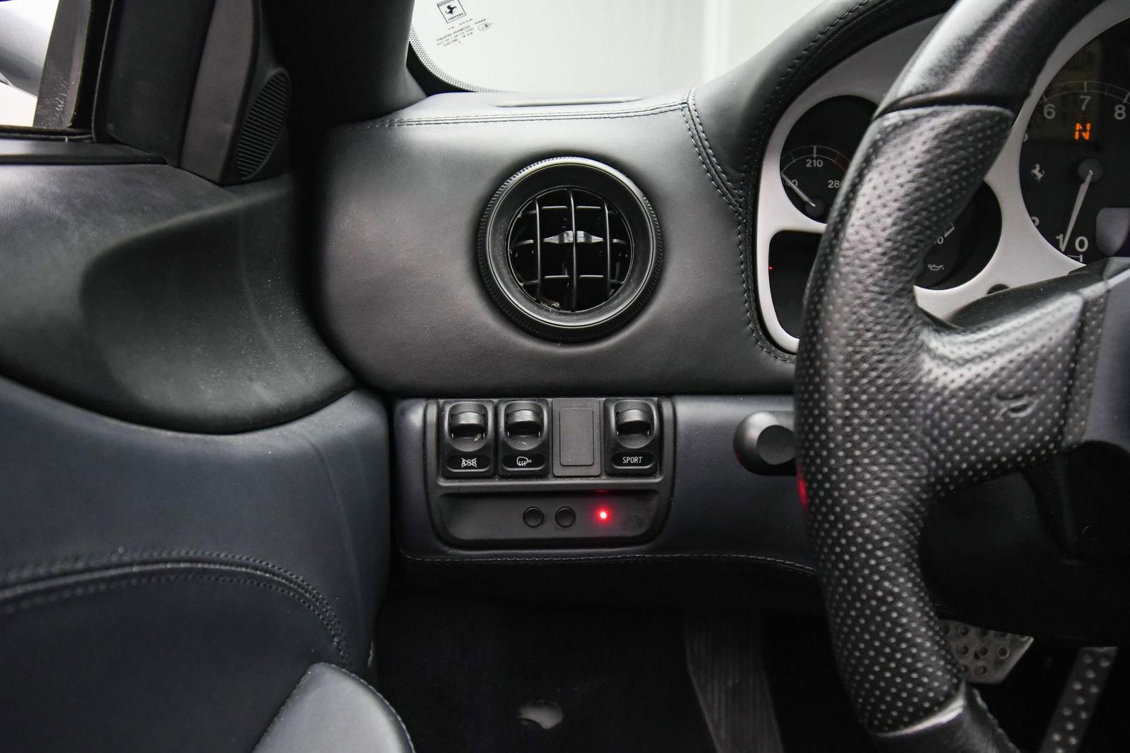 Used 2004 Ferrari 360 Spider RWD image 40