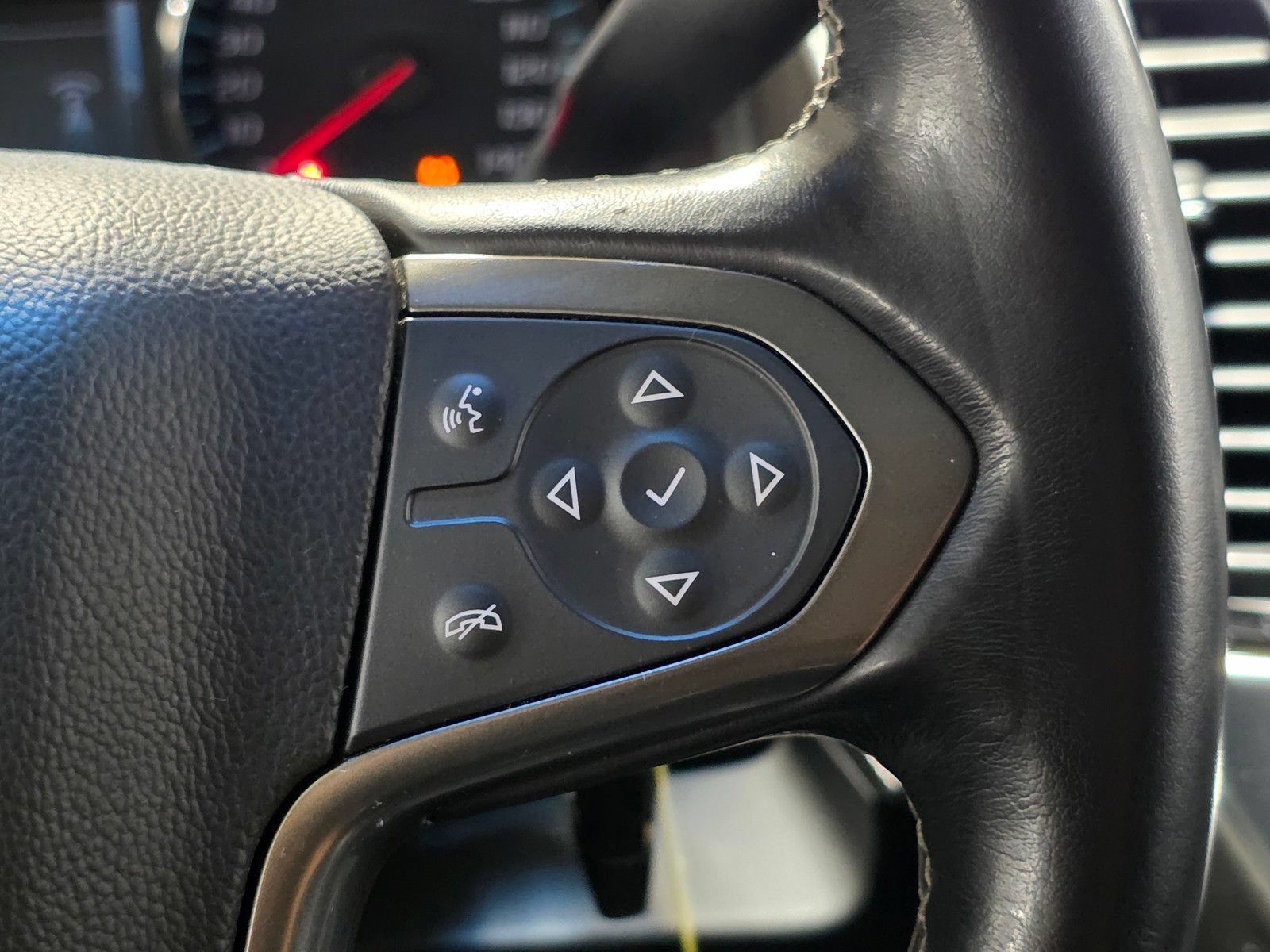 Used 2019 Chevrolet Tahoe LT RWD image 33