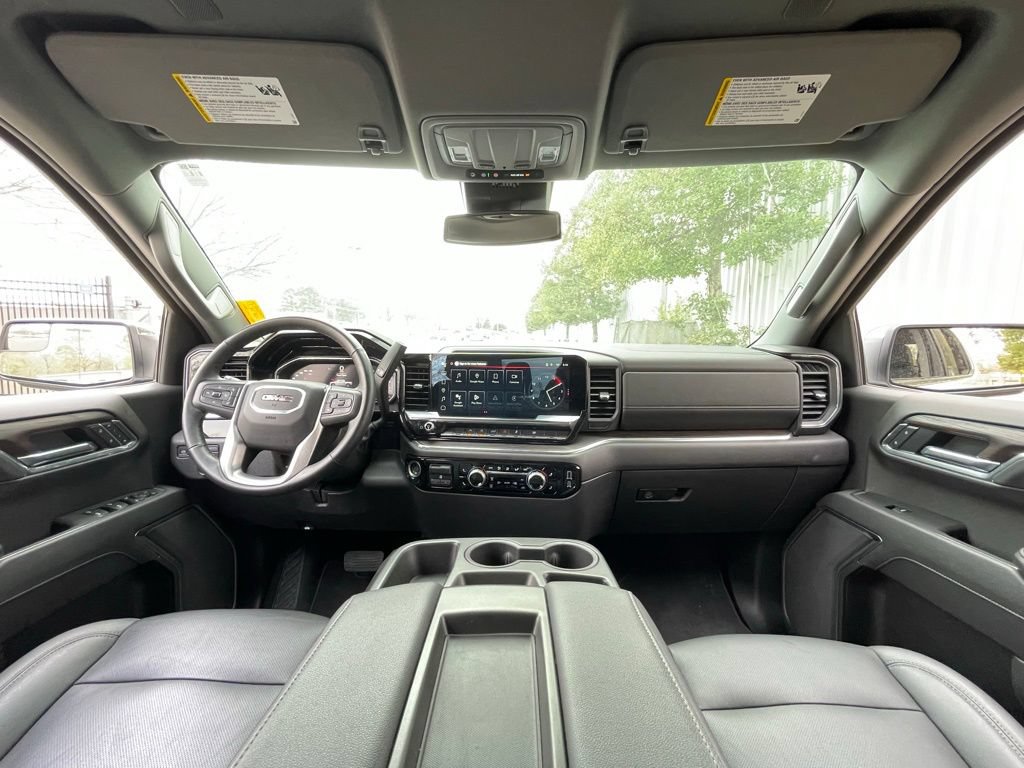 Used 2025 GMC Sierra 1500 SLT AWD/4WD image 31