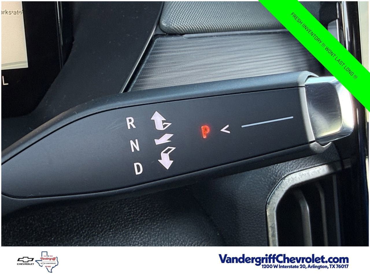Used 2025 GMC Acadia AT4 AWD/4WD image 15