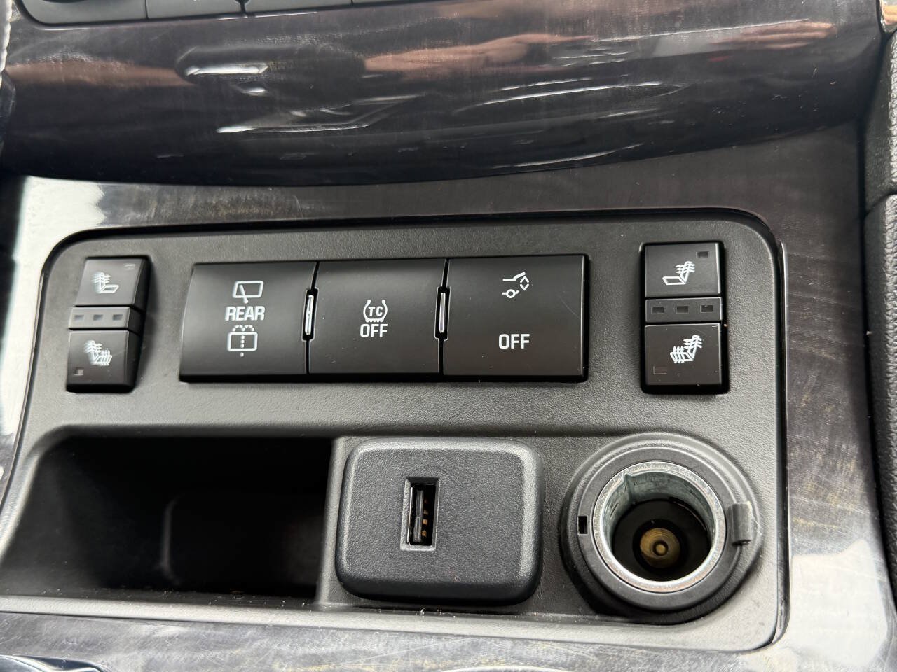 Used 2016 Buick Enclave Leather FWD image 17