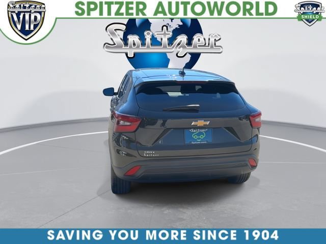 Used 2024 Chevrolet Trax LS FWD image 8