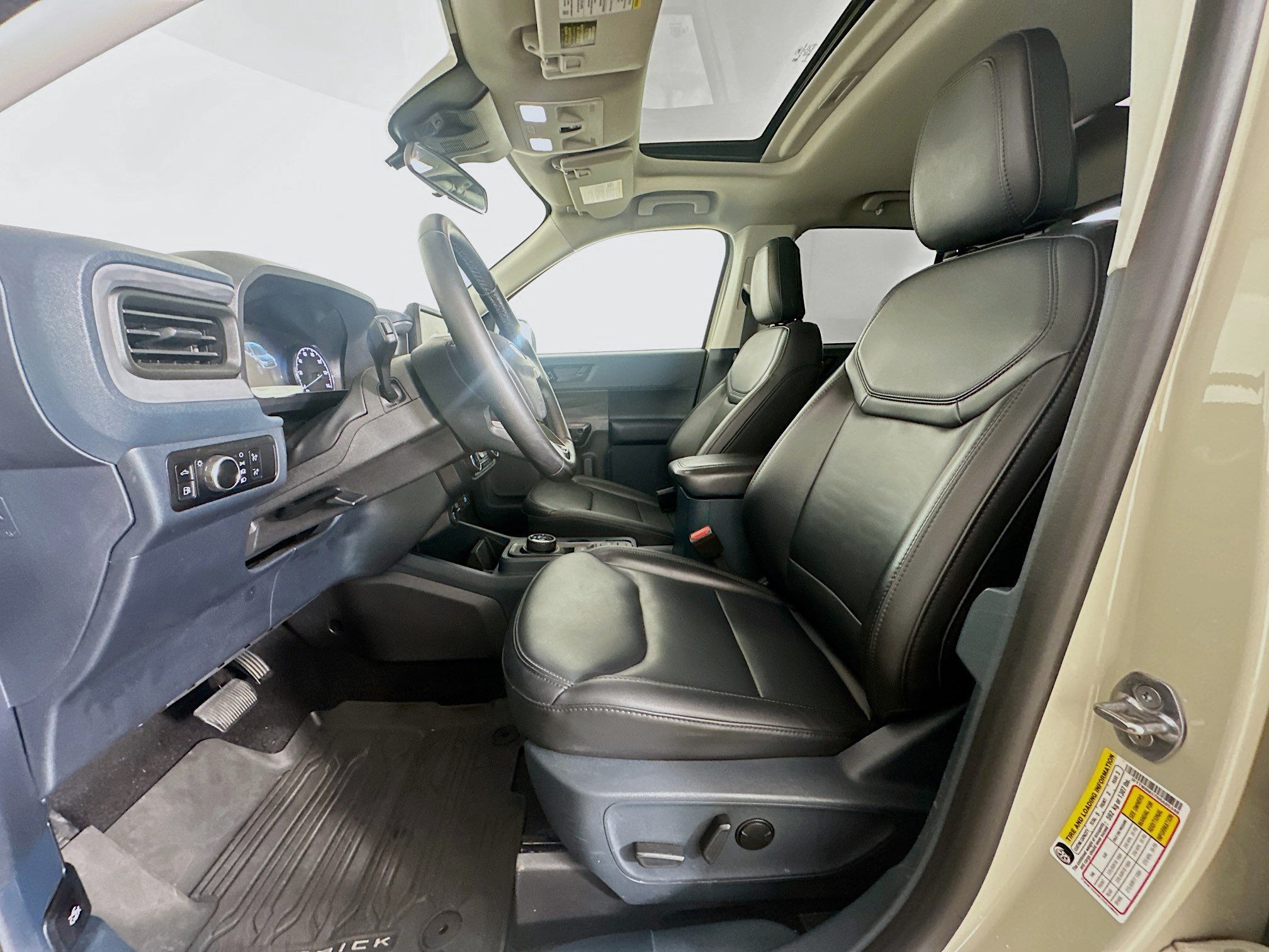 Used 2024 Ford Maverick Lariat w/ Black Appearance Package FWD image 13