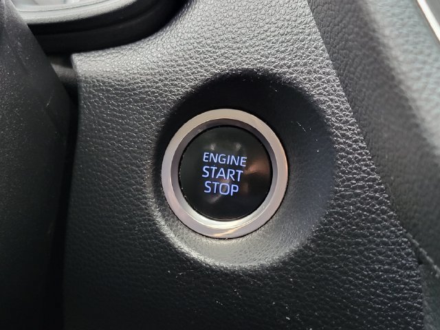 Used 2022 Toyota Corolla Cross LE FWD image 13