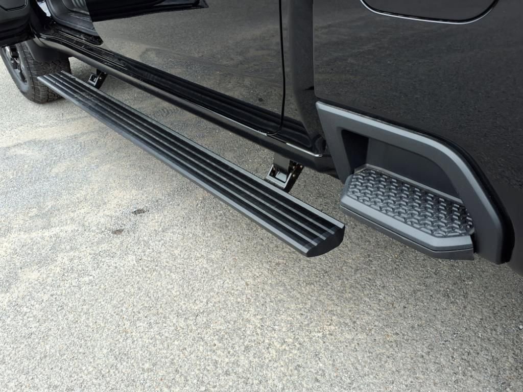 New 2025 GMC Sierra 2500 AT4 w/ AT4 Premium Plus Package image 19