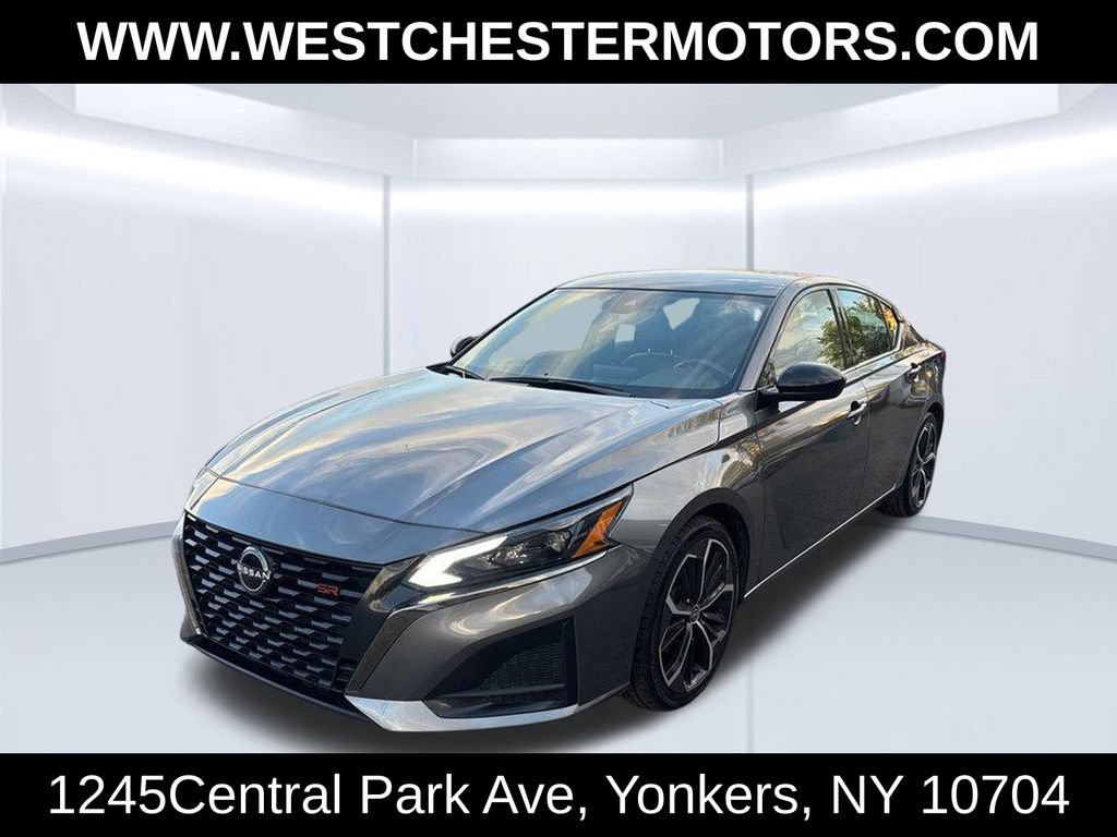 Used 2023 Nissan Altima 2.5 SR