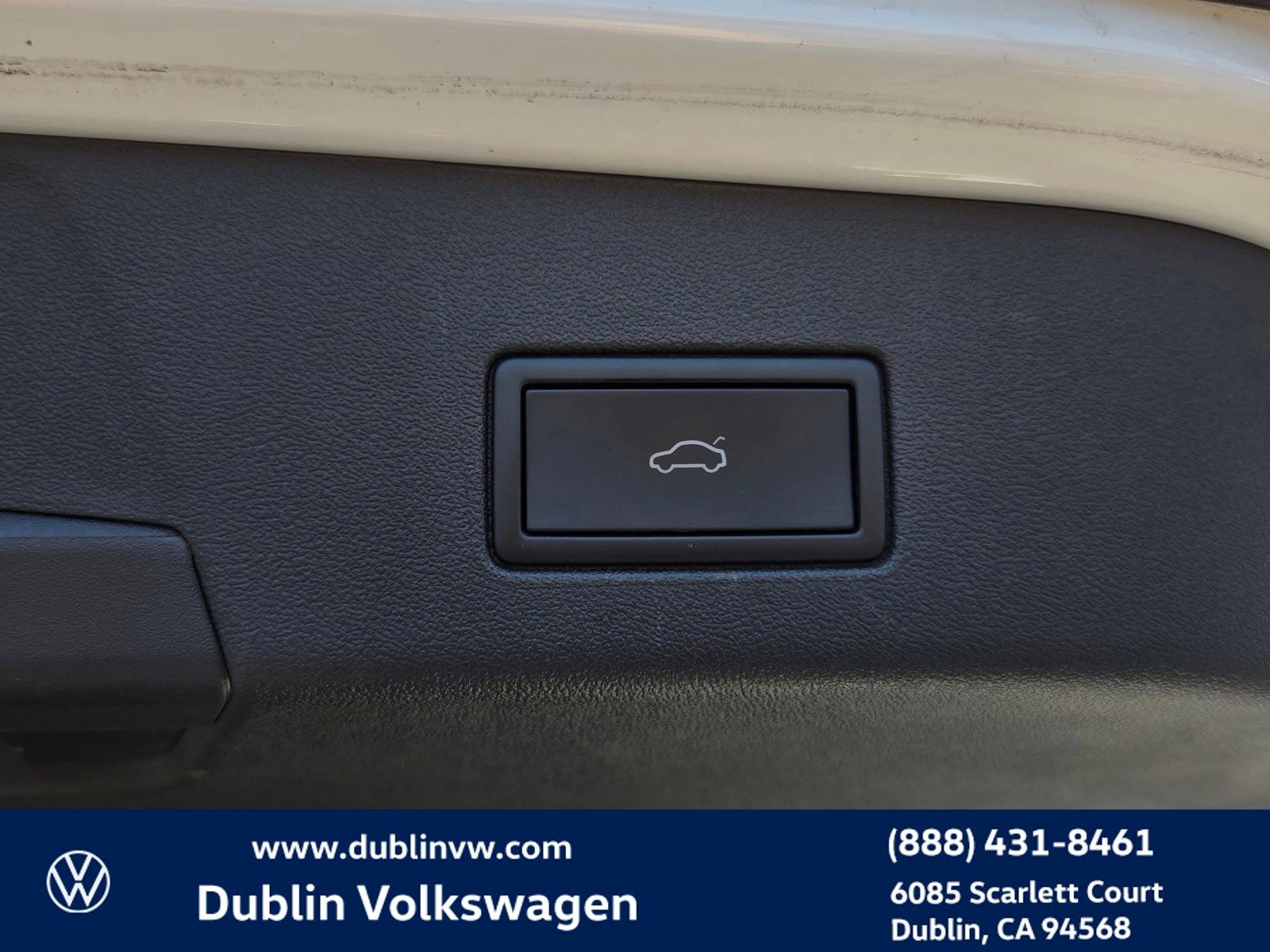 Used 2023 Volkswagen ID.4 Pro S Plus RWD image 25