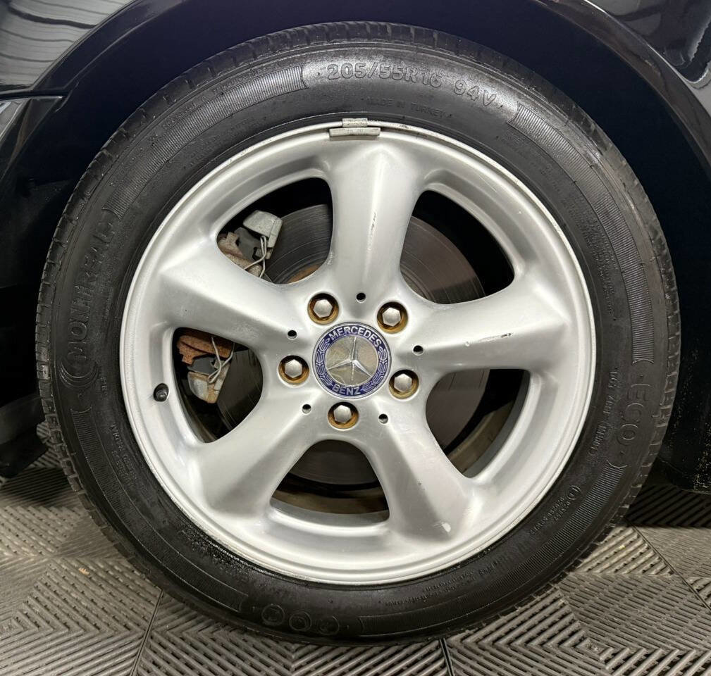 Used 2001 Mercedes-Benz SLK 320 image 22