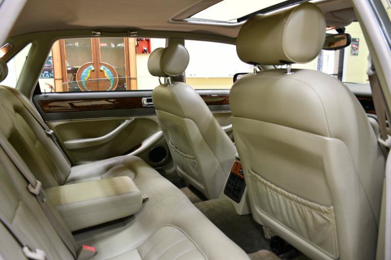 Used 1997 Jaguar XJ6 RWD image 50
