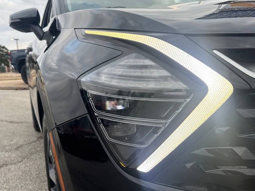 Used 2024 Kia Sportage EX image 12