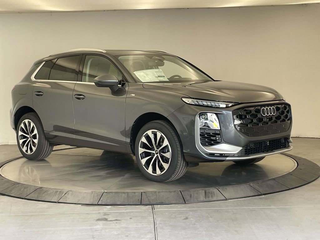 New 2026 Audi Q3 quattro 2.0T AWD/4WD image 9