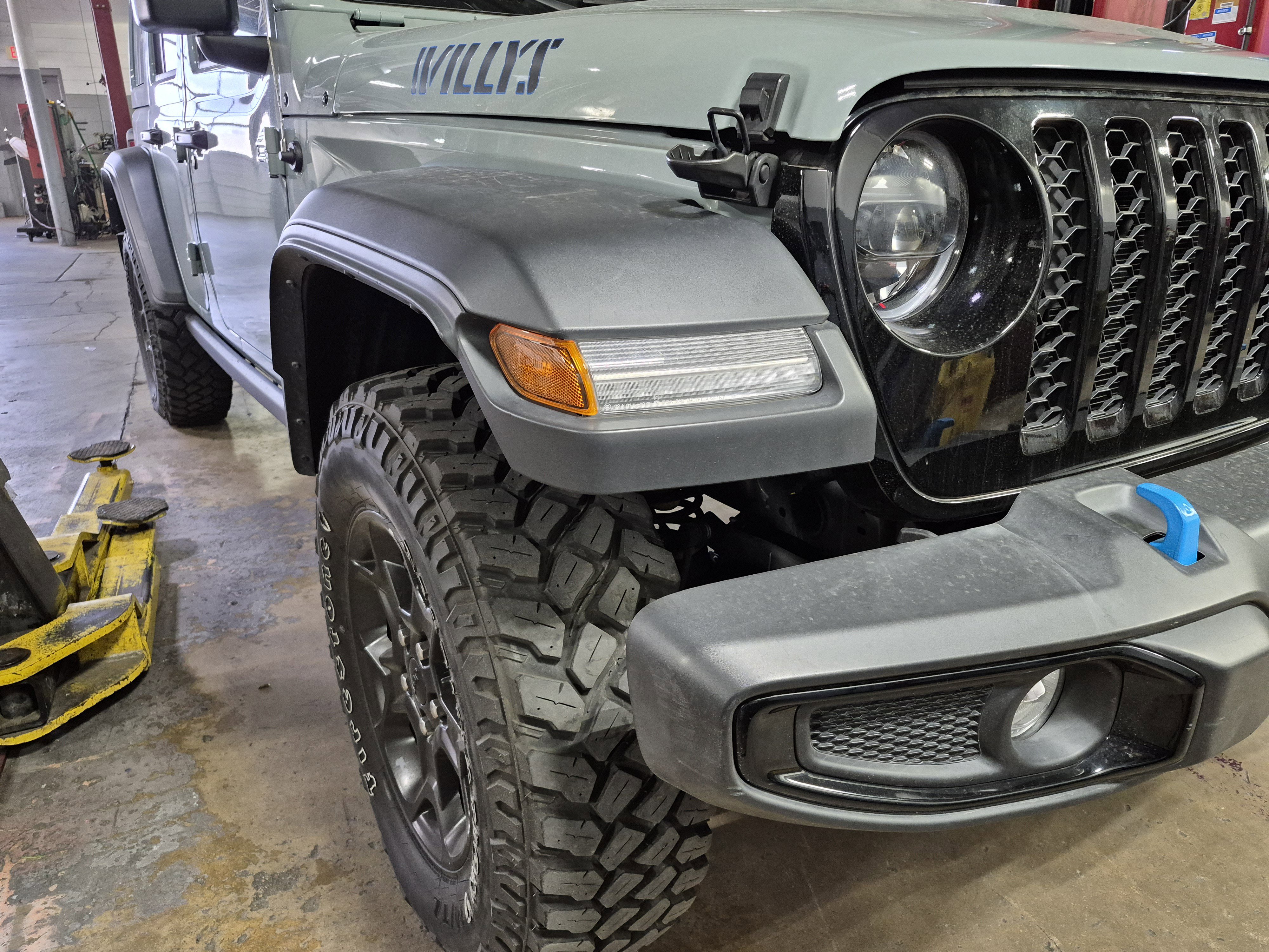 Used 2023 Jeep Wrangler Unlimited w/ 8.4" Radio Group image 14