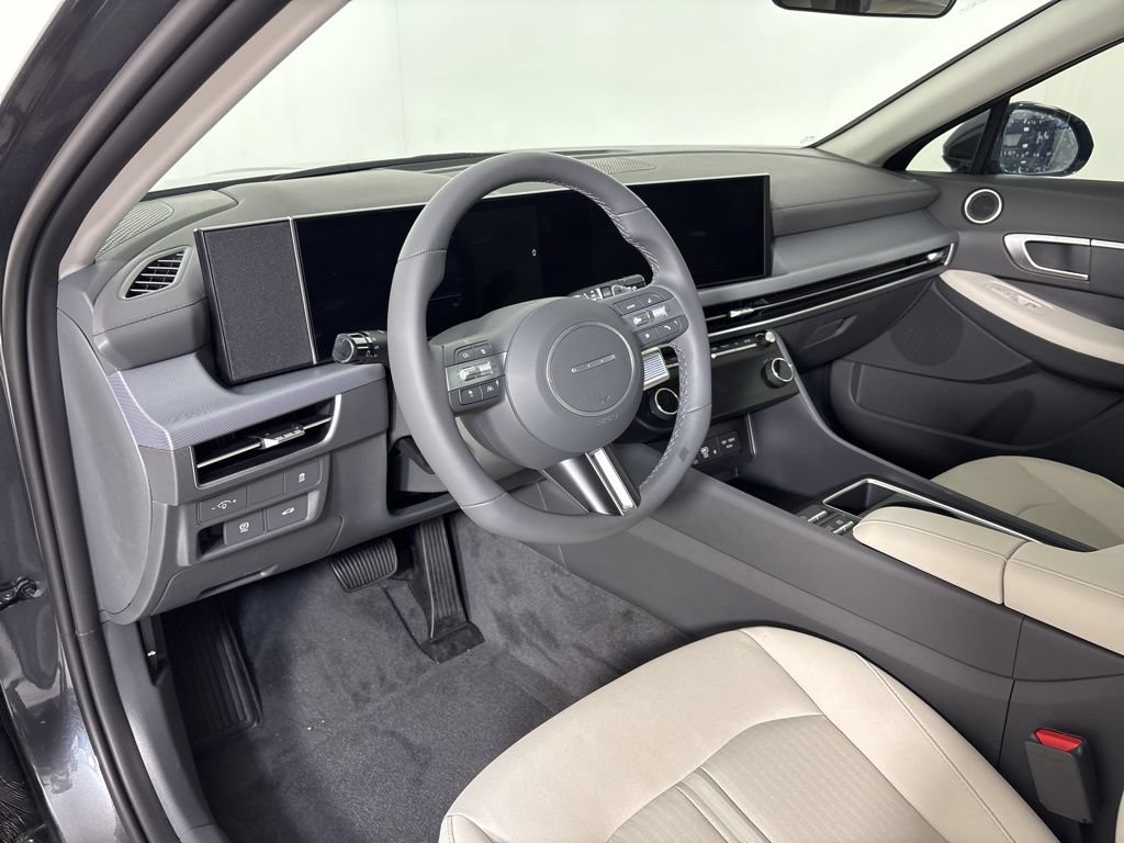 New 2026 Hyundai Sonata SEL FWD image 17