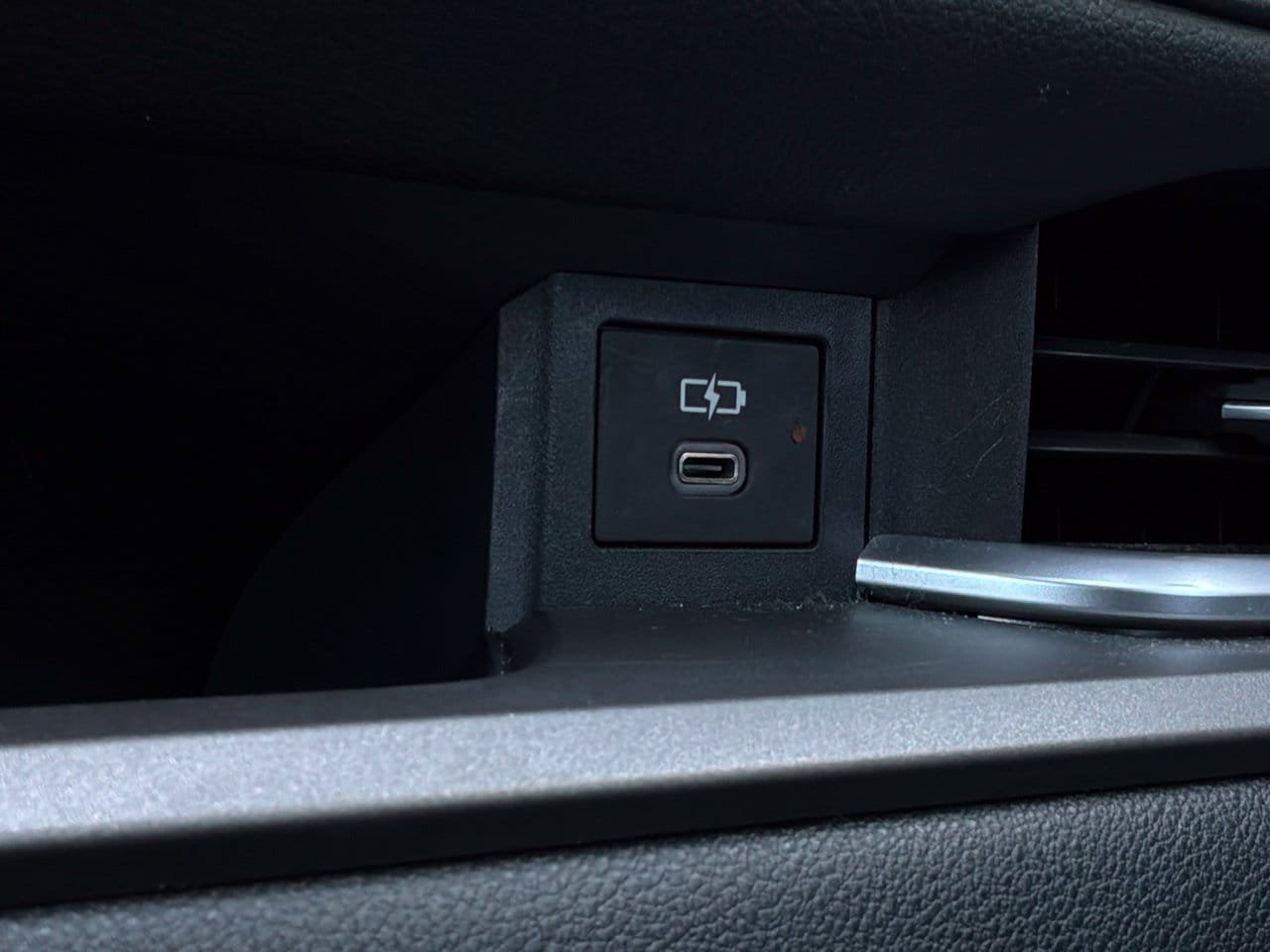 Used 2024 Toyota Grand Highlander AWD image 43