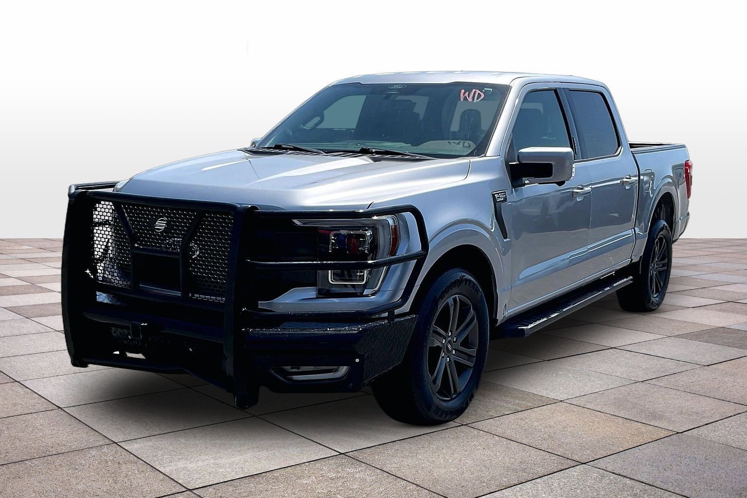 Used 2022 Ford F150 Lariat w/ Equipment Group 502A High AWD/4WD image 11