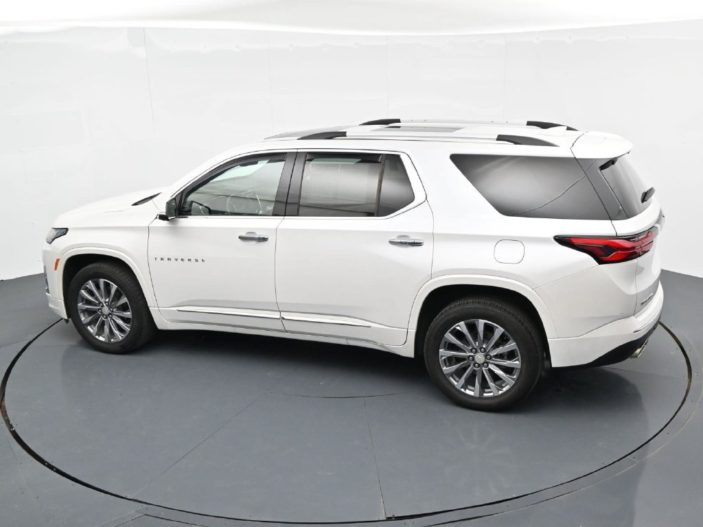 Used 2023 Chevrolet Traverse Premier FWD image 22