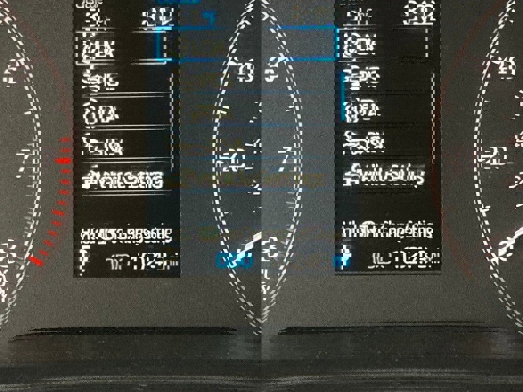 Used 2025 Toyota Corolla SE image 18