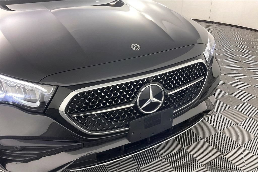 Certified 2025 Mercedes-Benz E 350 4MATIC Sedan w/ Winter Package image 22