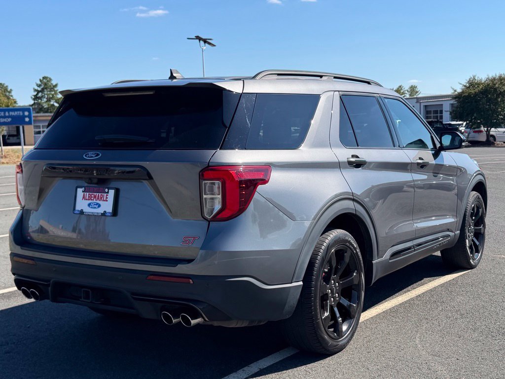 Used 2023 Ford Explorer ST w/ Equipment Group 401A AWD/4WD image 3