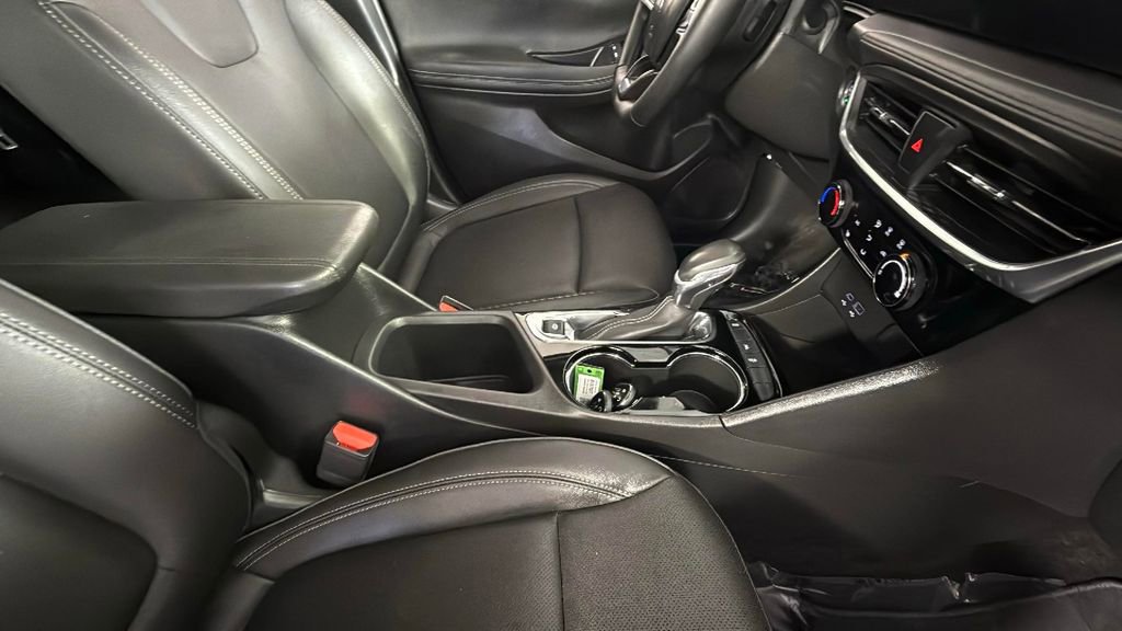 Certified 2024 Buick Encore GX Sport Touring w/ Comfort Package FWD image 34