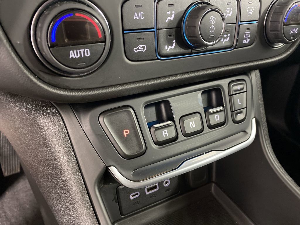 Certified 2019 GMC Terrain SLE w/ Driver Convenience Package image 19