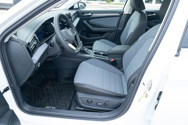 New 2026 Volkswagen Jetta SE image 17