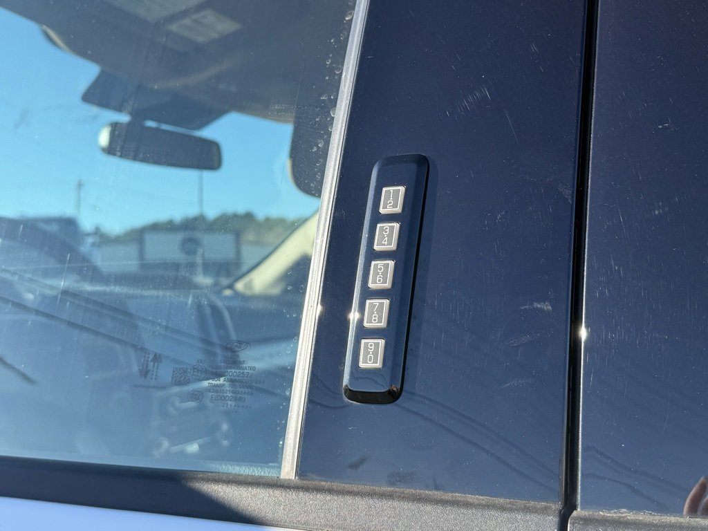 Used 2022 Ford F250 Lariat w/ Lariat Ultimate Package image 12