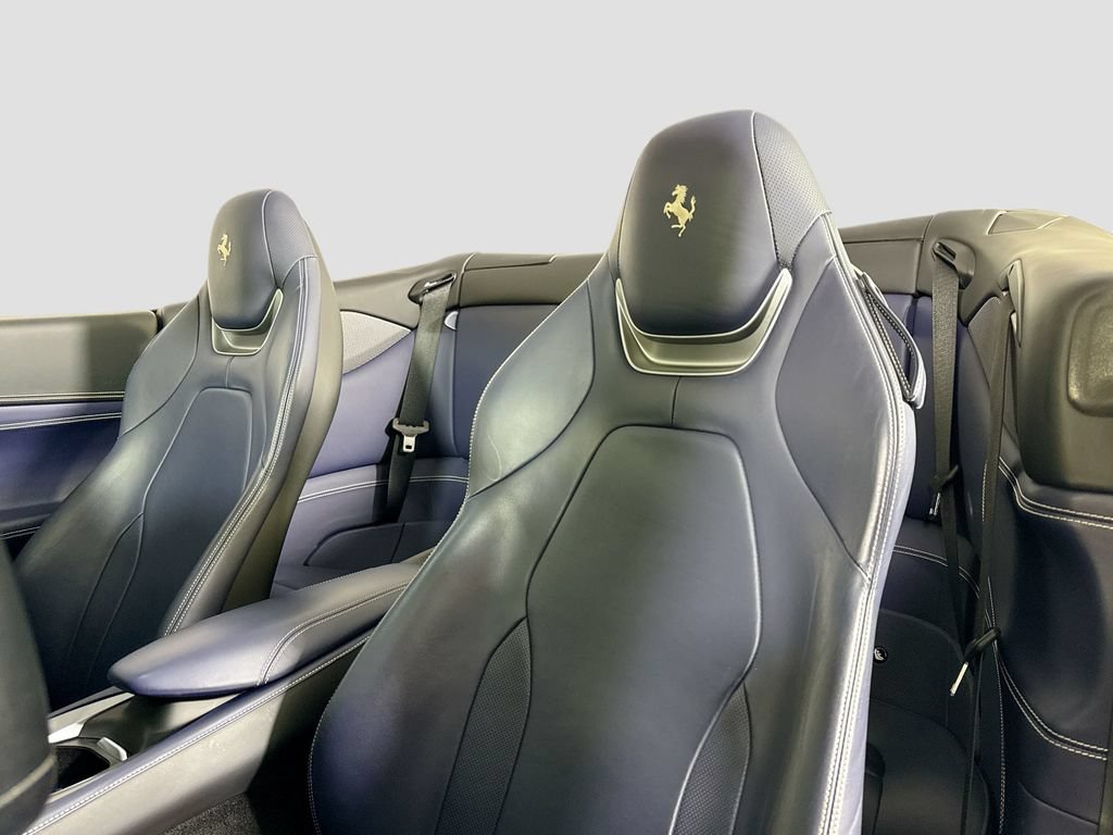 Used 2019 Ferrari Portofino RWD image 18