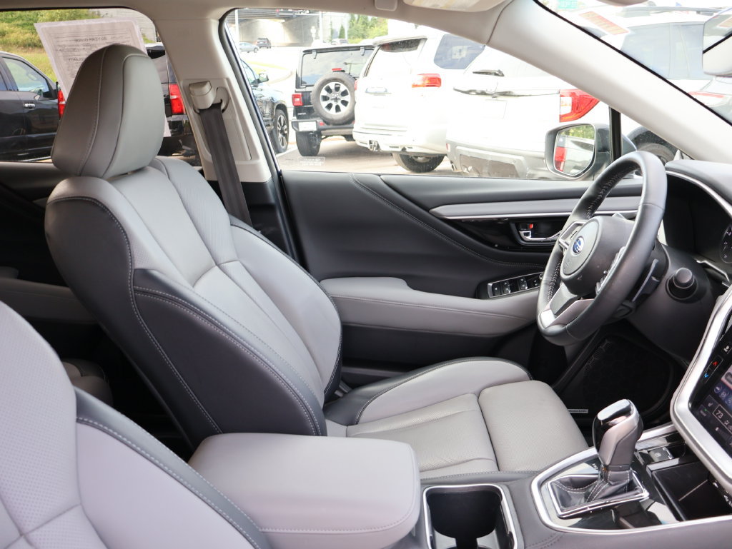 Used 2022 Subaru Outback Limited AWD/4WD image 8