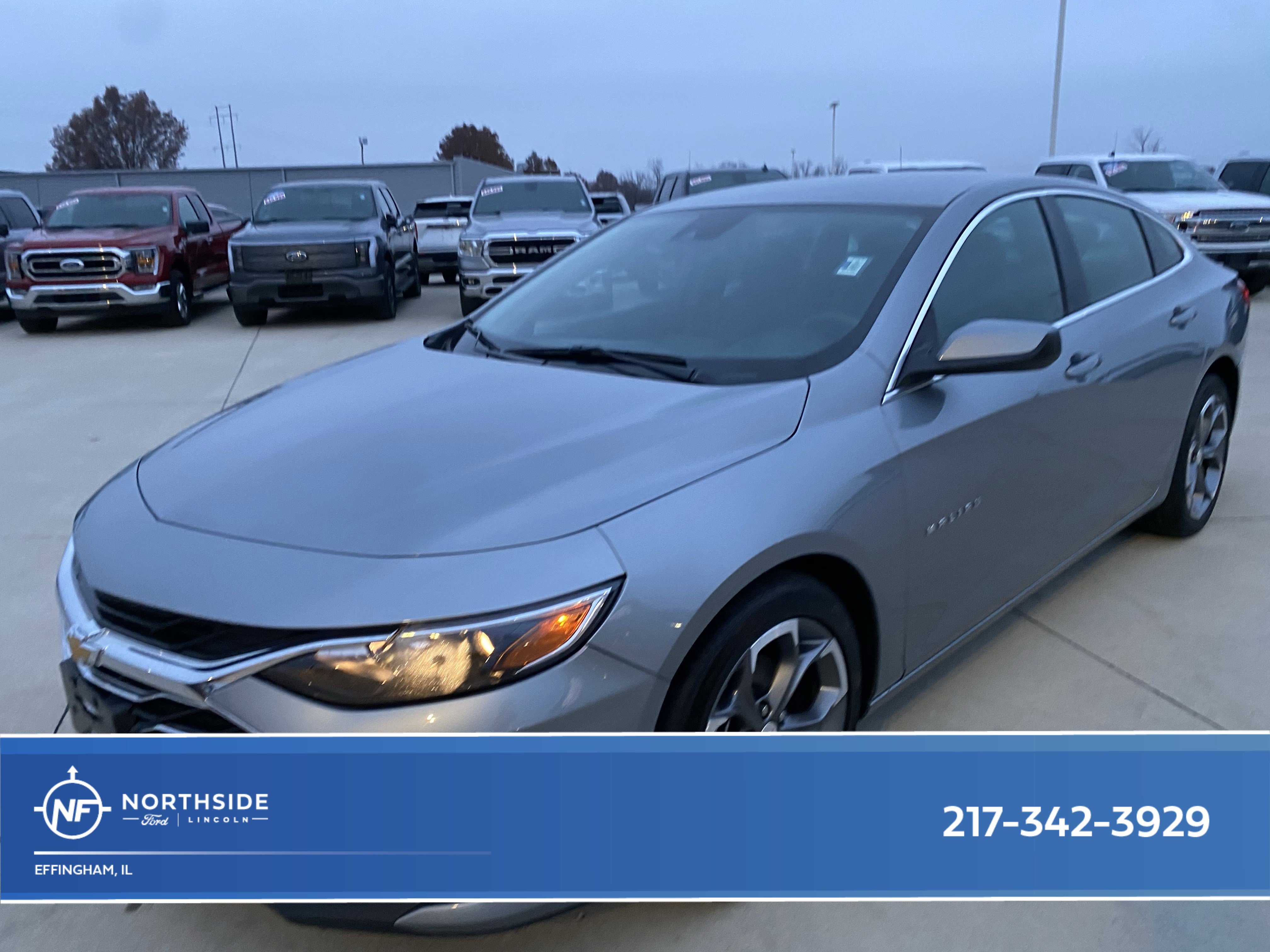 Used 2024 Chevrolet Malibu LT image 1