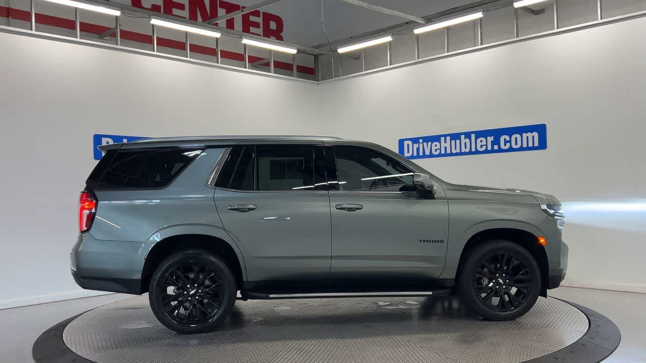 Used 2023 Chevrolet Tahoe LT w/ Luxury Package AWD/4WD image 3
