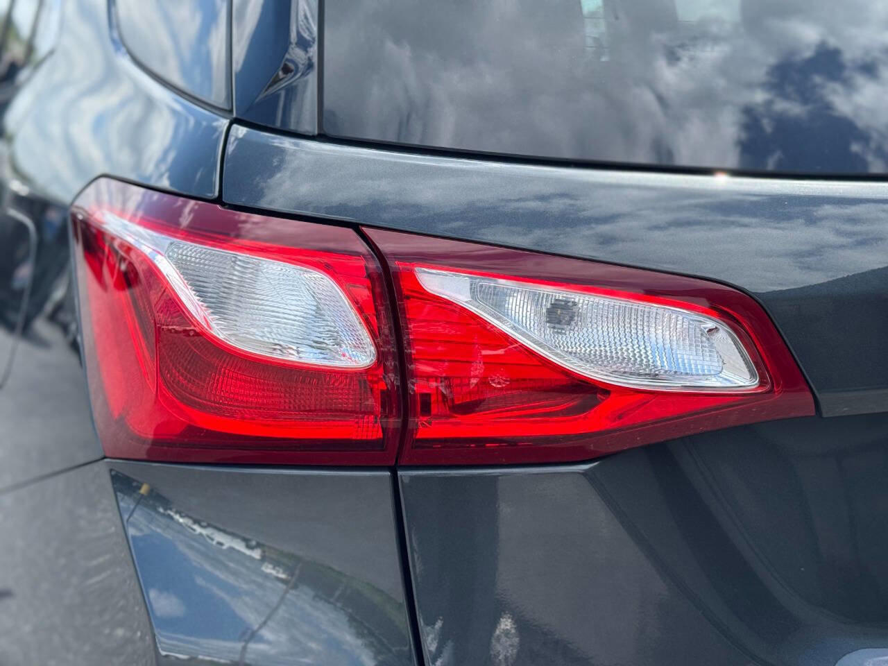 Used 2020 Chevrolet Equinox LT image 50