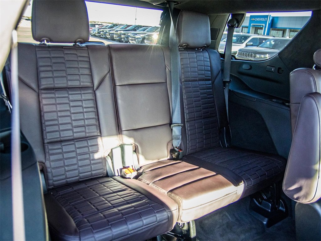 Used 2023 Cadillac Escalade Sport Platinum w/ LPO, ONYX Package image 28