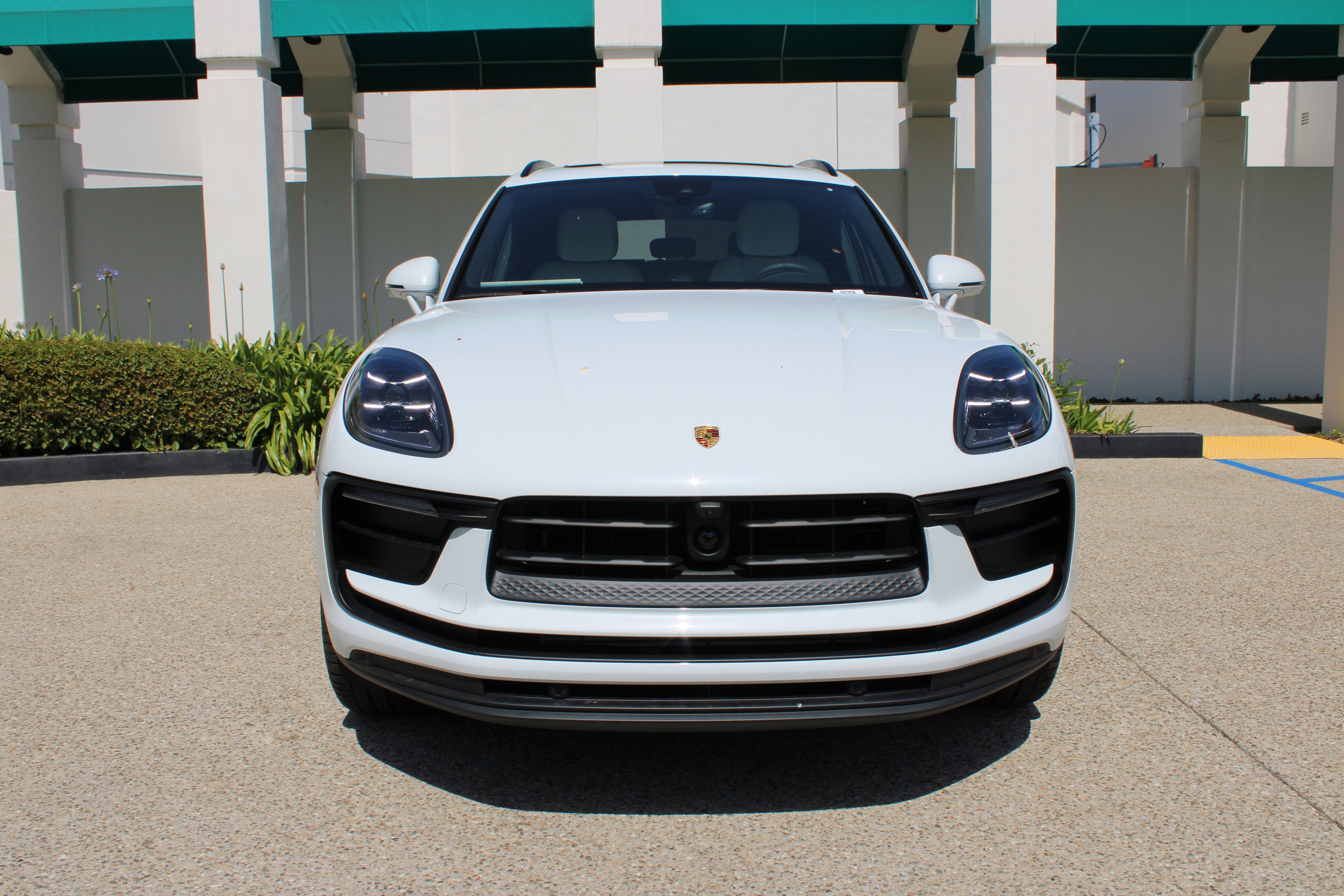 New 2026 Porsche Macan AWD/4WD image 10