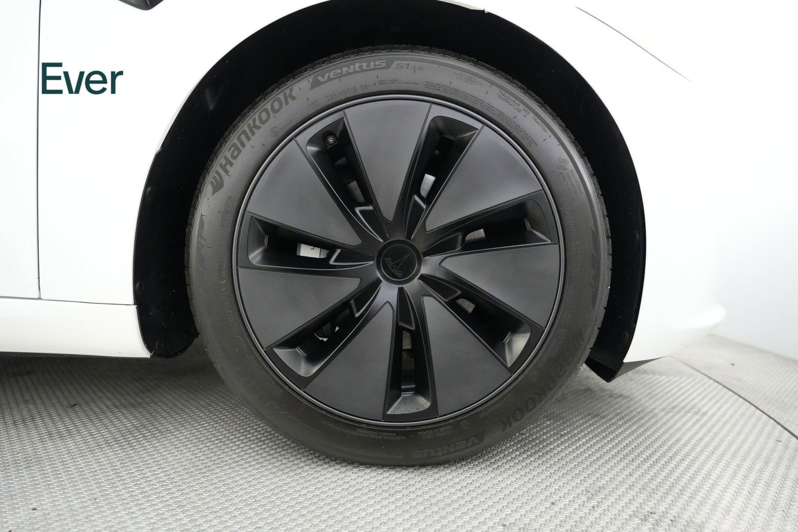 Used 2025 Tesla Model 3 Long Range AWD/4WD image 19