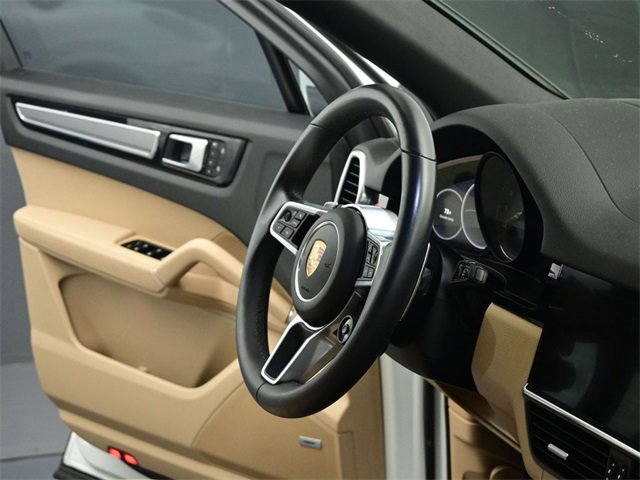 Used 2023 Porsche Cayenne S Platinum w/ Assistance Package image 35