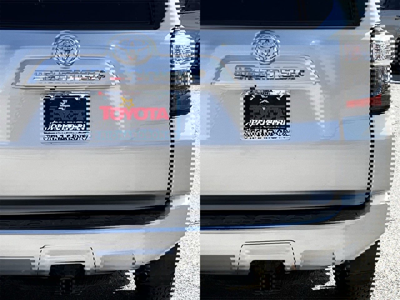 Used 2017 Toyota 4Runner SR5 image 6