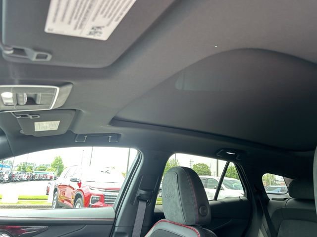 New 2025 Chevrolet Blazer EV RS image 17