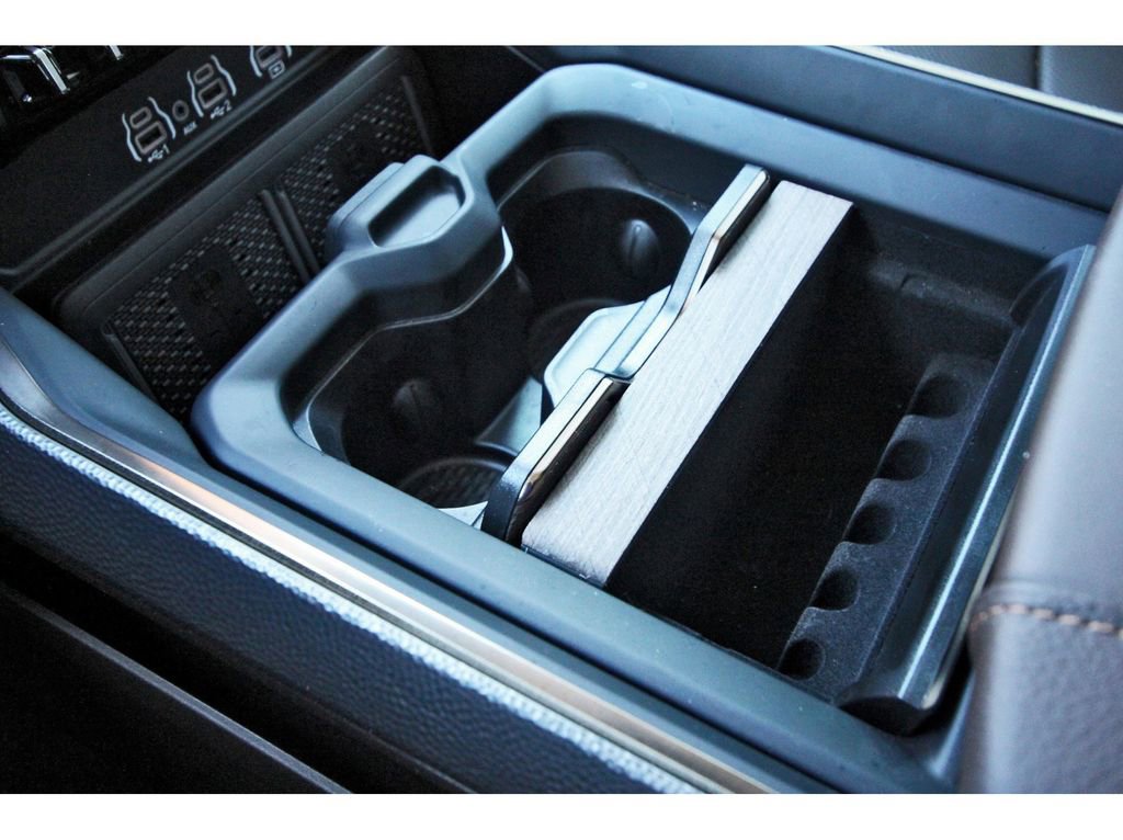 Used 2025 RAM 3500 Longhorn image 28