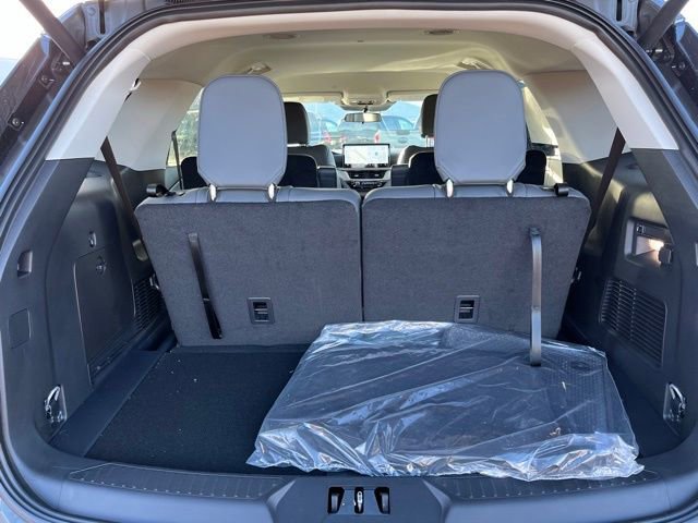 Used 2026 Ford Explorer Active w/ Active Comfort Package image 21