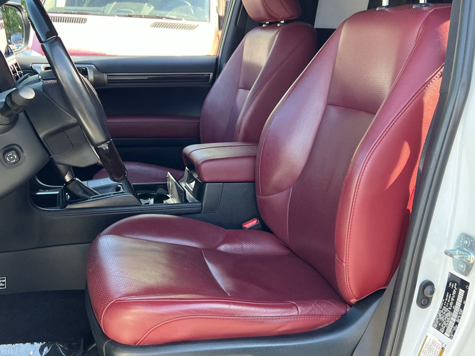 Used 2022 Lexus GX 460 Luxury w/ Sport Design Package AWD/4WD image 18