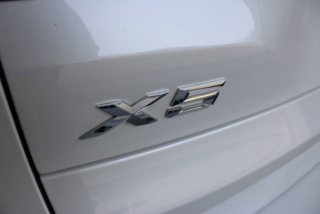 Used 2022 BMW X5 xDrive40i w/ M Sport Package image 36