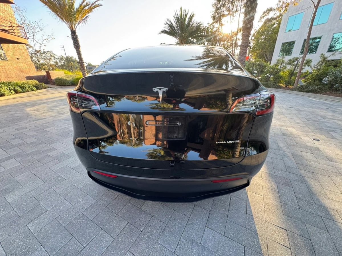 Used 2023 Tesla Model Y Long Range AWD/4WD image 6