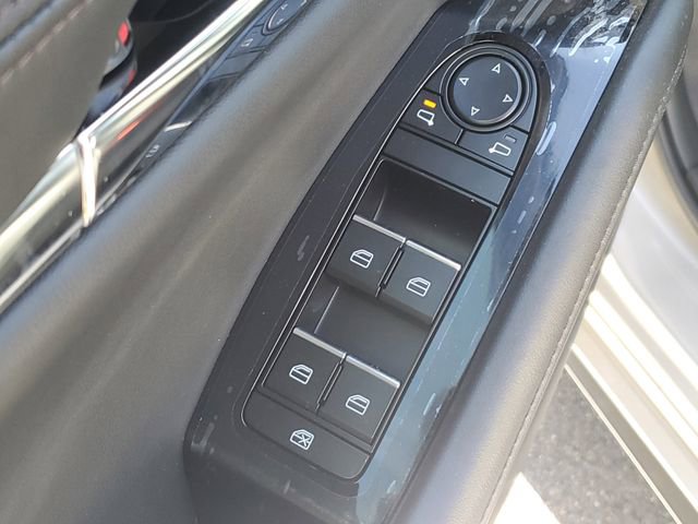 New 2026 MAZDA MAZDA3 Hatchback w/Premium Plus Pkg image 21