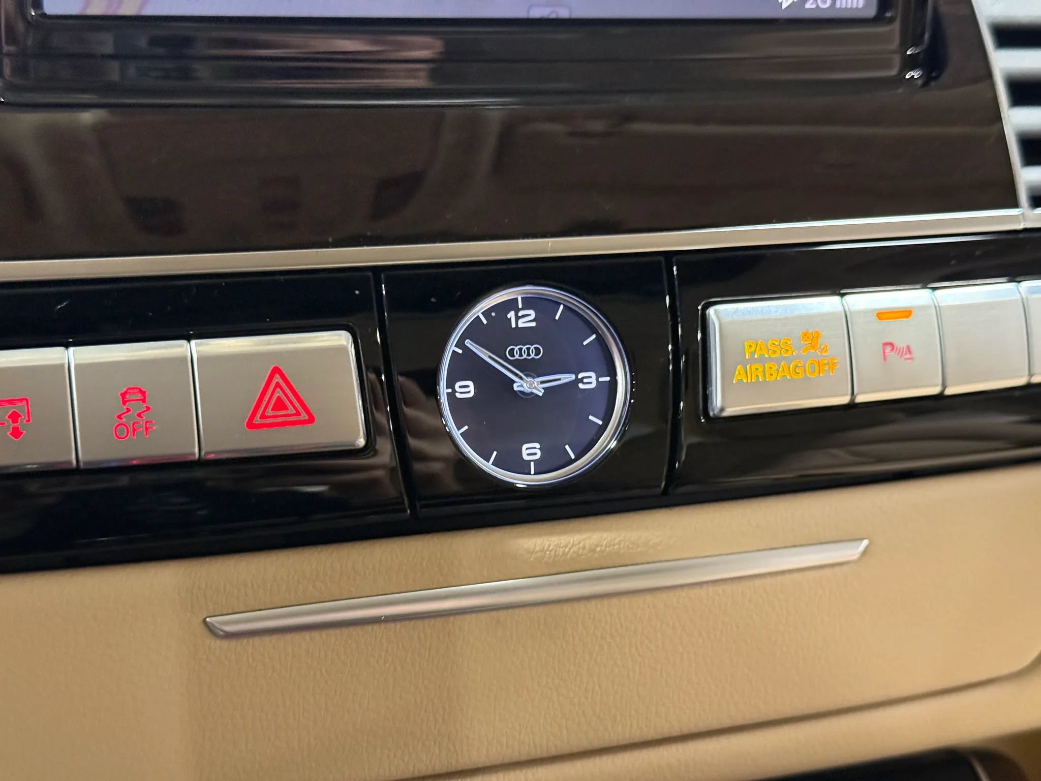 Used 2018 Audi A8 L 4.0T w/ Executive Package AWD/4WD image 39