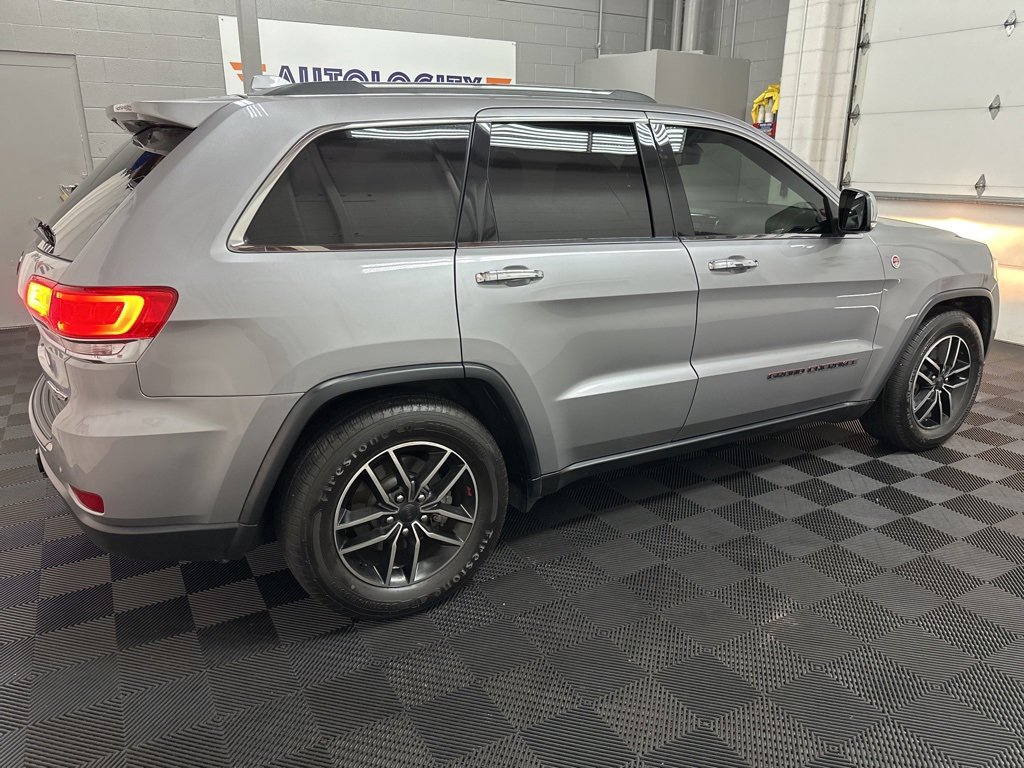 Used 2019 Jeep Grand Cherokee Trailhawk image 11
